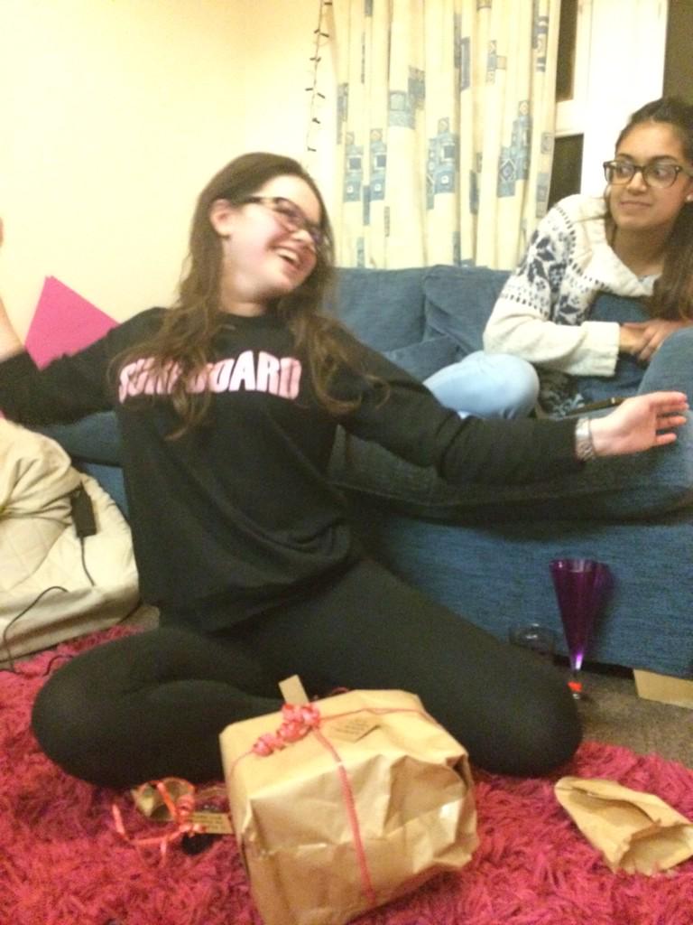 Cat_Hodges13's tweet photo. @JessStallwood was impressed with her secret Santa #thinksshesbeyonce #posing http://t.co/V5kz41AmTH