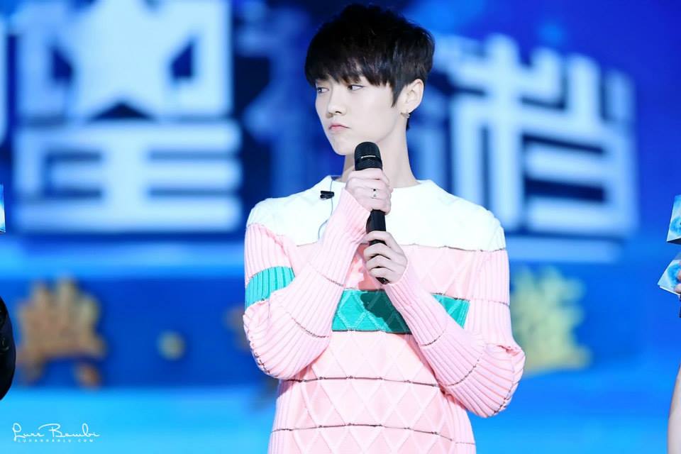 15Amor9's tweet photo. [FANTAKEN] 141211 LUHAN @ Dream Star Partner Rehearsal. http://t.co/AYiH1xuDs2