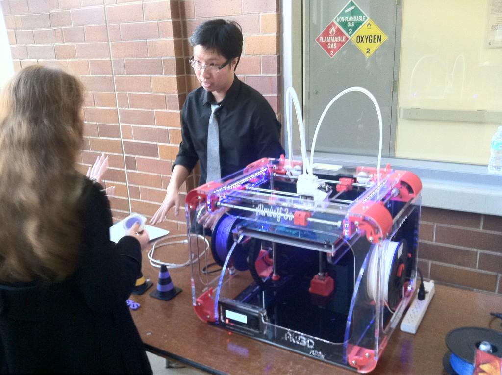 goranm's tweet photo. 3-D printer from @UCIEngineering FabWorka at #UCI senior design projects Fall review at @calit2uci @airwolf3d http://t.co/6WKiwBqHpC