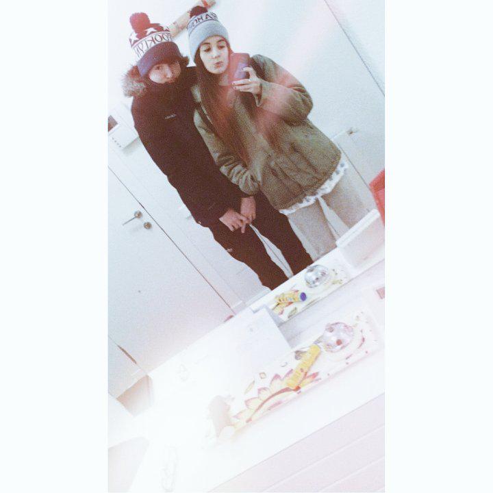 espin_miriam's tweet photo. Buenisimas noches con mi amor @PepeLCtricker 🐥🍩❤ http://t.co/M4U0xa5vis