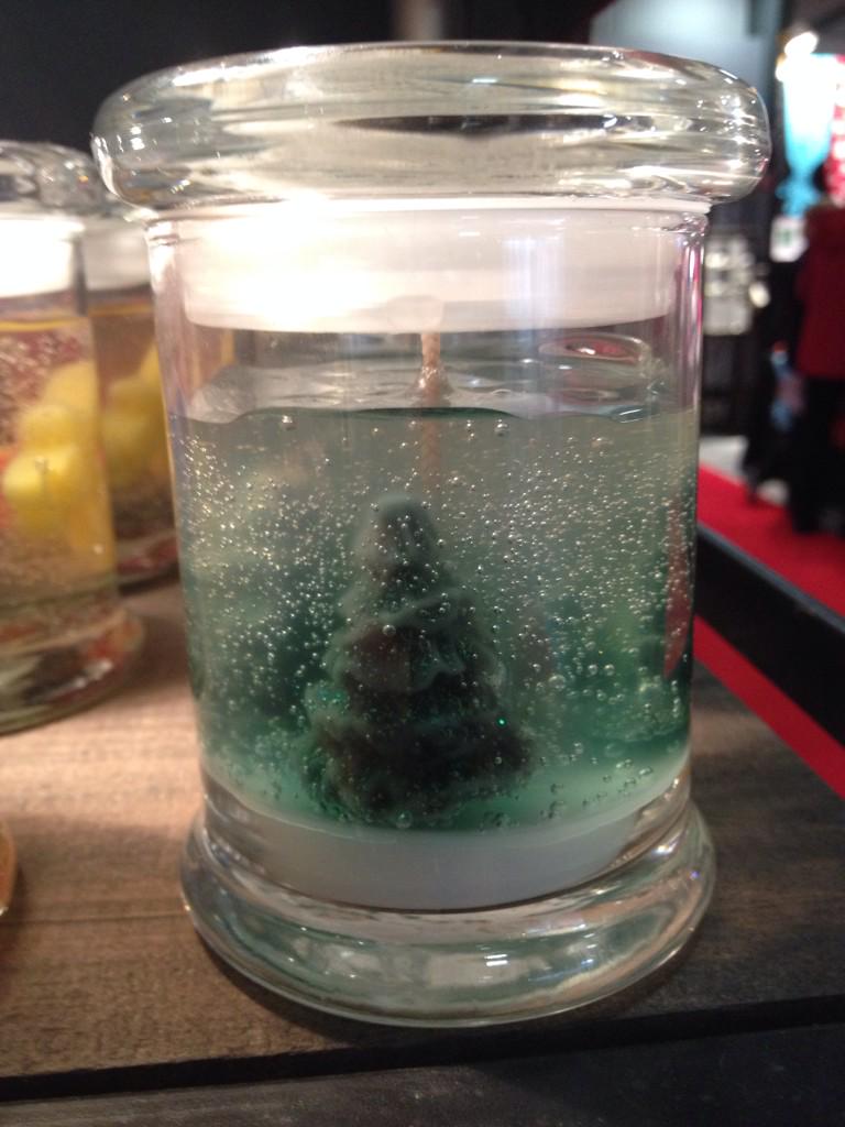 candlesheri's tweet photo. When you light these gel candles at night it looks like it's snowing on trees @signaturesshows booth 123 http://t.co/6s9OBwPwMJ