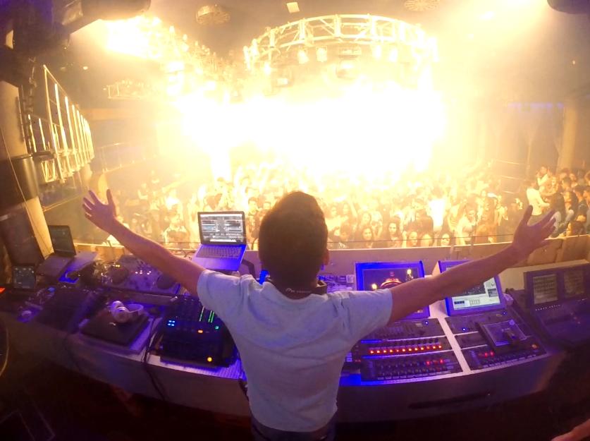 MAÑANA TODOS A B3 CON <a href="/WelcomeParty_/">WelcomeToTheParty</a> Y EL MEJOR MUSICON DE LA MANO DE @CCortesDj <a href="/CRodriguezDJ/">CRISTIAN RODRIGUEZ 🔴 🇪🇸</a> @RaulFloresDj