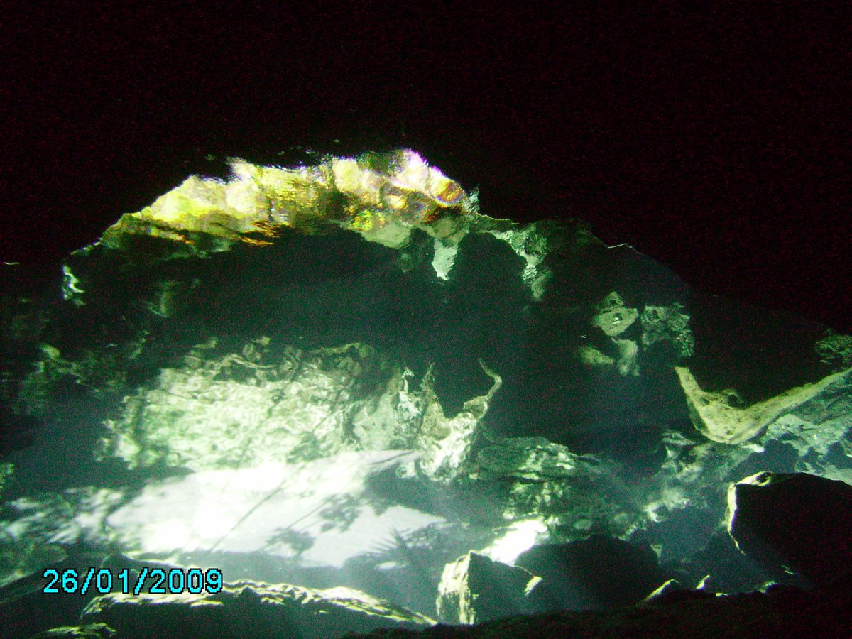 _SusanGrant's tweet photo. @luxury__travel @Frommers Love the Riviera http://t.co/0VXkA8geha's a pic on our #cenote dive http://t.co/TUoH1KFv4x