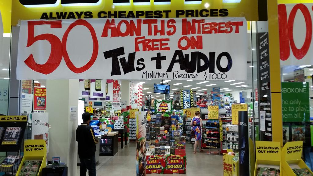 JBWillowsST's tweet photo. On the 1st day of Christmas JB  gave to me, 50 months interest free!! #xmas #bargain Get that 70" TV u always wanted http://t.co/Utkos3MzFU
