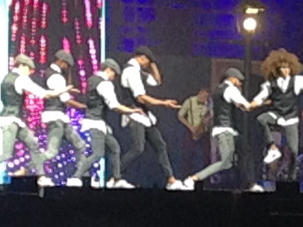 kraftykeepers's tweet photo. Such an amazing night #perfectseats #perfectcompany #astoundingperformance @Diversity_Tweet http://t.co/ib2mi5mslo