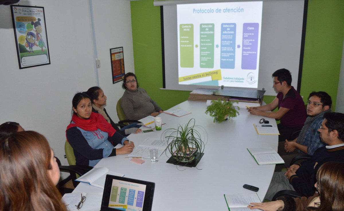 COPRED_CDMX's tweet photo. La Dirección de Cultura por la No Discriminación (#DCND) recibe plática: Juntos contra el Bullying, de @elconsejodf http://t.co/LcYYOtAhuE