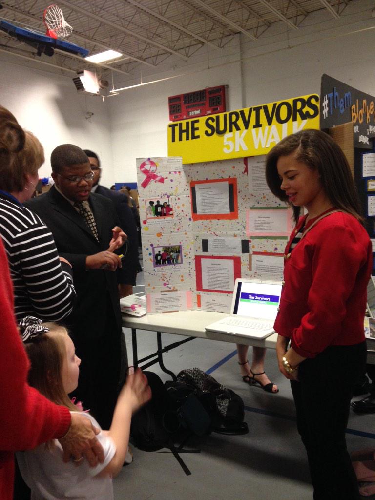 THS_EnglishDept's tweet image. #SeniorProjects #2015 #community @TupeloHigh @themblankets @Freely_Zosel @treyh97