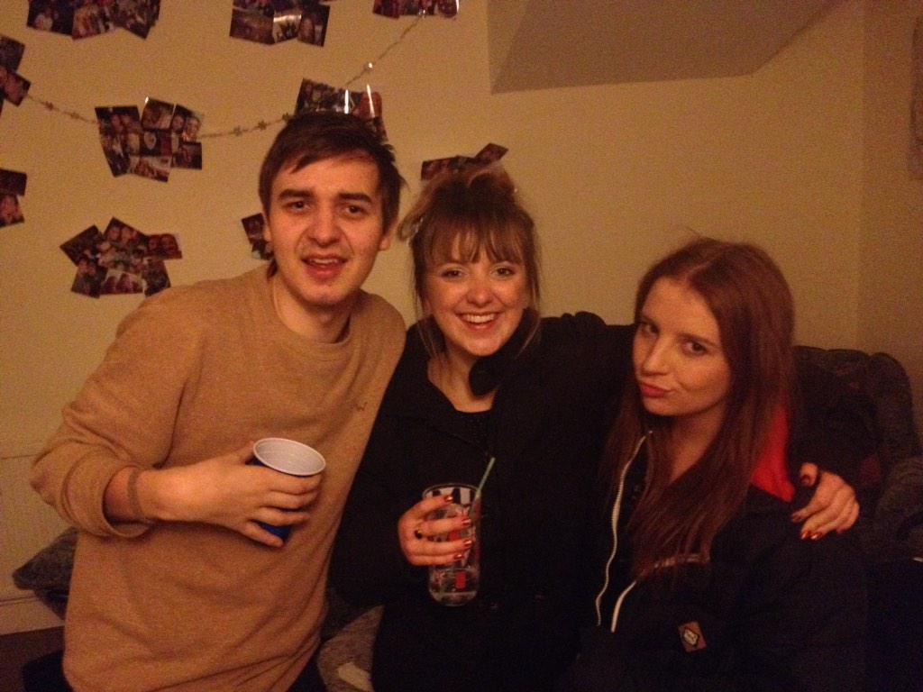 hattiebrowne22's tweet photo. Christmas at Cranbrook #lastnighttogether #christmastime http://t.co/p6rRsHTwZj