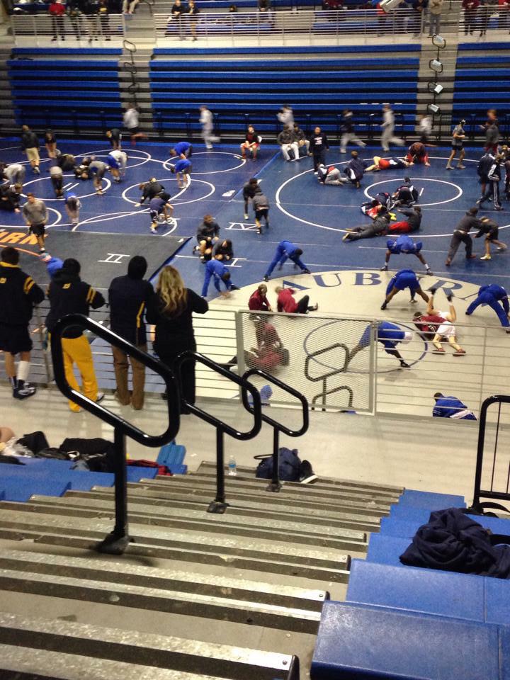 HewittAthletics's tweet photo. HTHS wrestling at Auburn!  Huskies are invading the town today! #HTWrestling #HTSwimming http://t.co/M3cpfUJ8mm