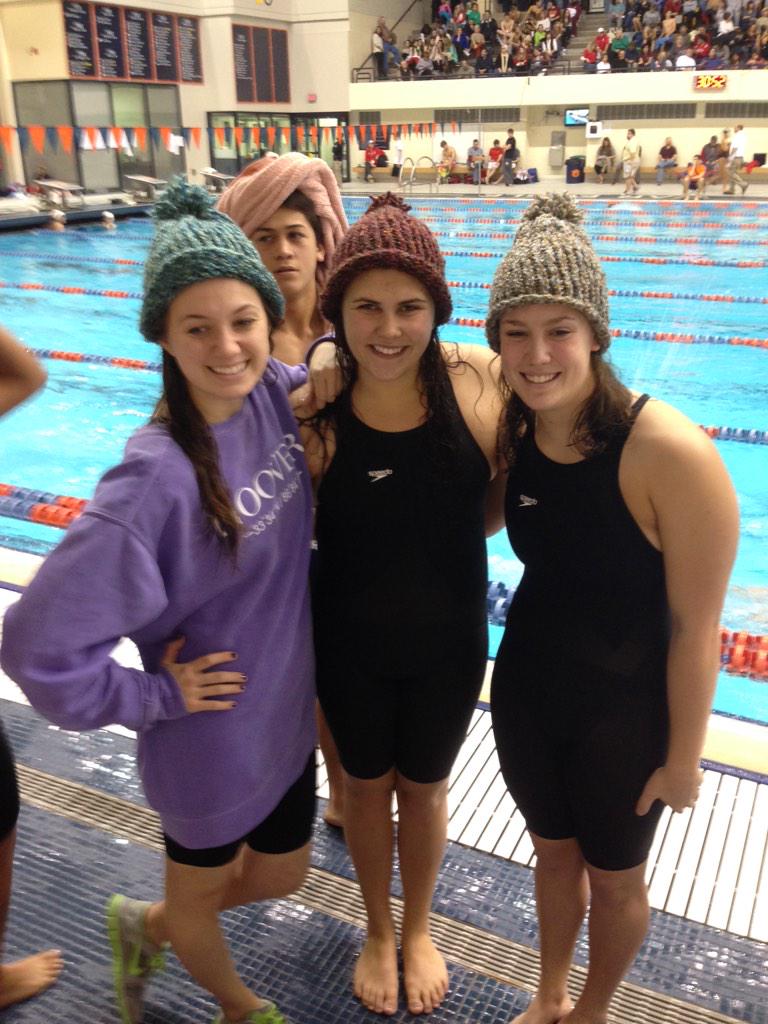 HooverSwimDive's tweet photo. HHS Having fun on the pool deck! #hooverathletics #HooverPride http://t.co/6wZzUWnRE2