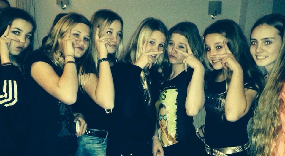 _xkussevix's tweet photo. fiskee was superr leukk met allerliefstr schatjesss 💖 http://t.co/bZA1Emiqur