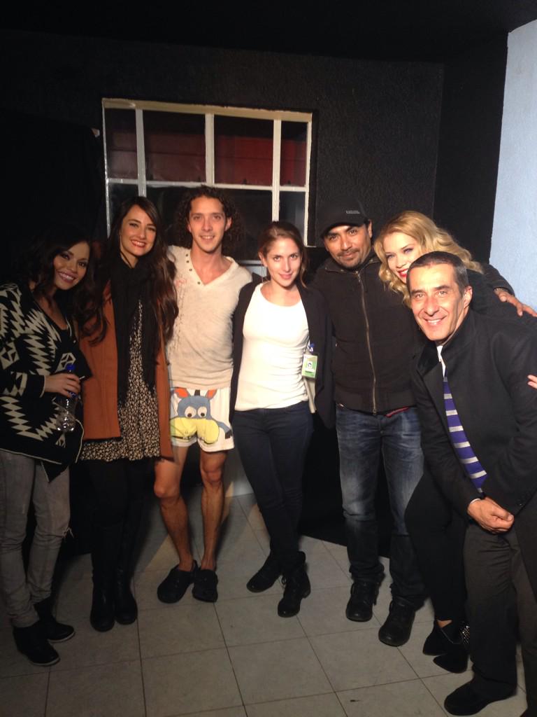 CaroMiranda25's tweet photo. "@nomamarlaobra: Gracias por visitarnos @CaroMiranda25 @AztecaCEFAT @TeatroEnCorto http://t.co/Tsq8m5LtQ3" / @CaroMirandaOf