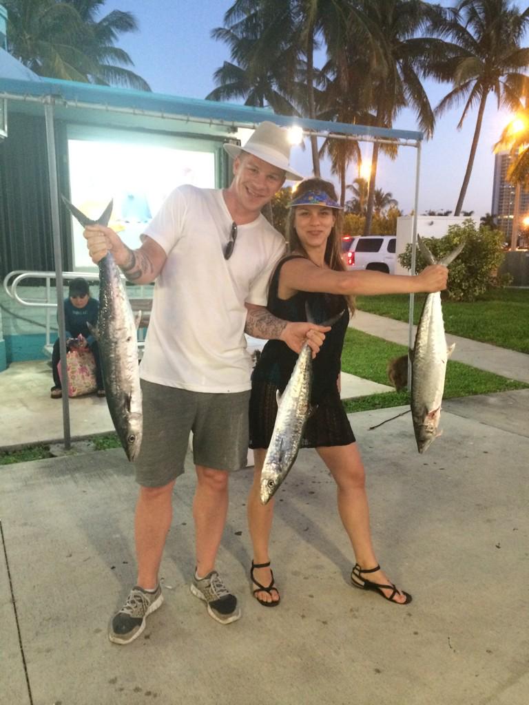 kathygrayson's tweet photo. Krysta and Errol #kingfish #polebender #miamibeach http://t.co/8VpLHPaDJC