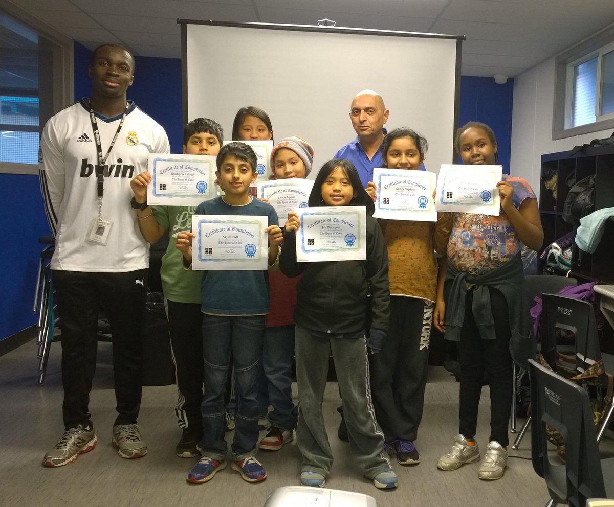melmasry_'s tweet photo. Recipients of http://t.co/EyLk5gX6Wm certificates at Surrey Boys &amp; Girls Club #hourofcode #youthspark for #Microsoft. http://t.co/NEfsR2CHCF