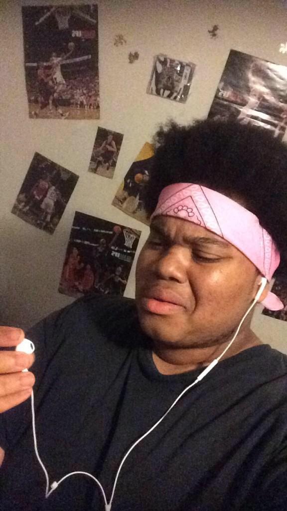 KingMiller_'s tweet photo. When J. Cole said "U can test, u can test, ima stretch niggas out. Oooo, Ima stretch niggas out." http://t.co/eFHgDUkcTr