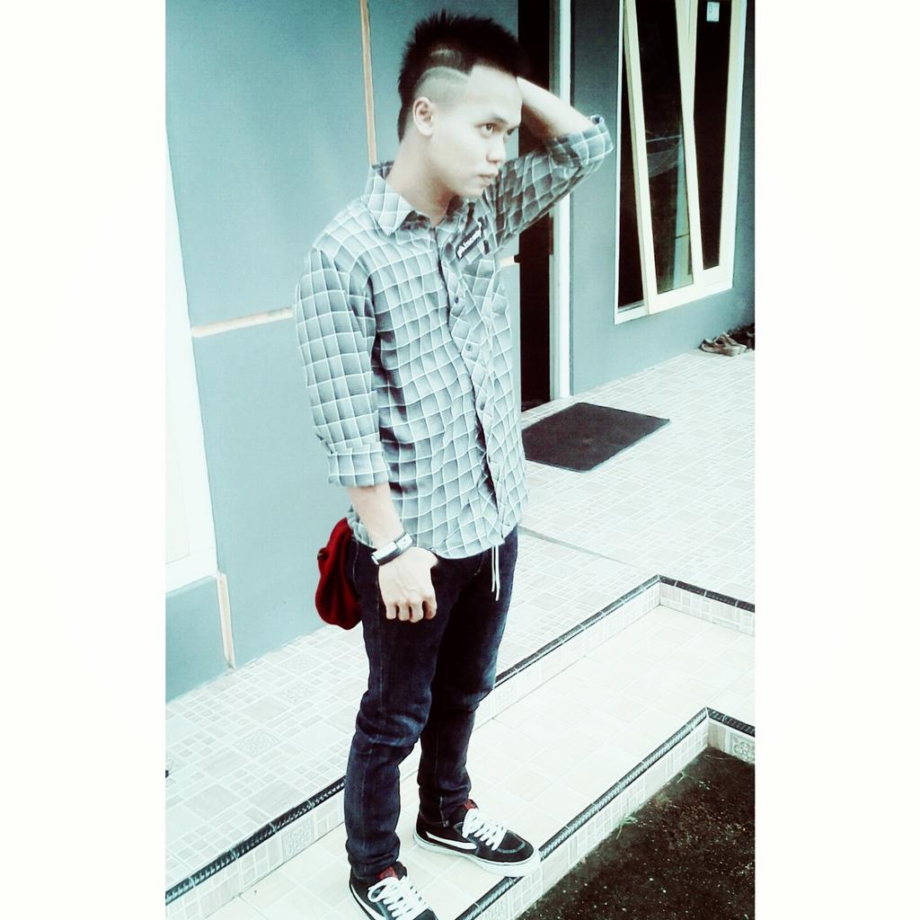 Peppysnops_zs tweet media