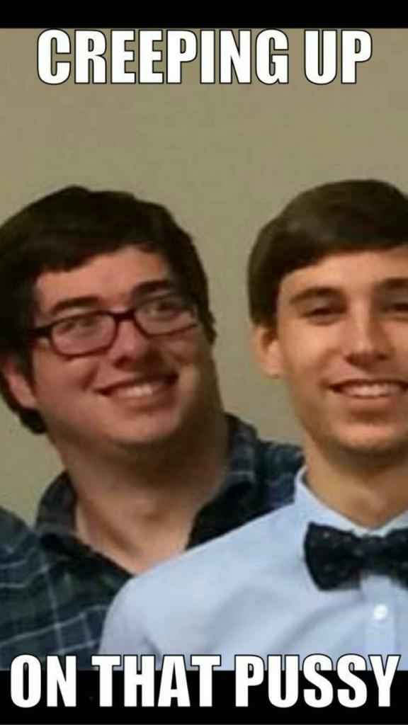 _thecaddy's tweet photo. 😂😂😂 #TwitterlessPerry @McSwain_11 http://t.co/sy9EOQN38Z