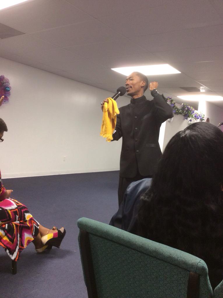 citychurchfl's tweet image. Bishop @rdweaversr preaching the message #SwiftShift @ Raina L. Kemp Ministries.