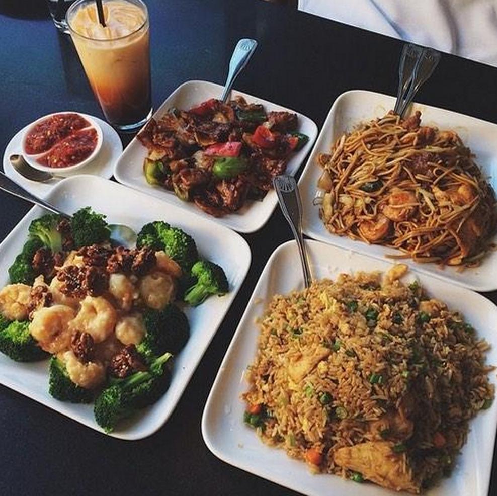 relaxvibes's tweet photo. I ain't got no type. http://t.co/EQsZDmpT45