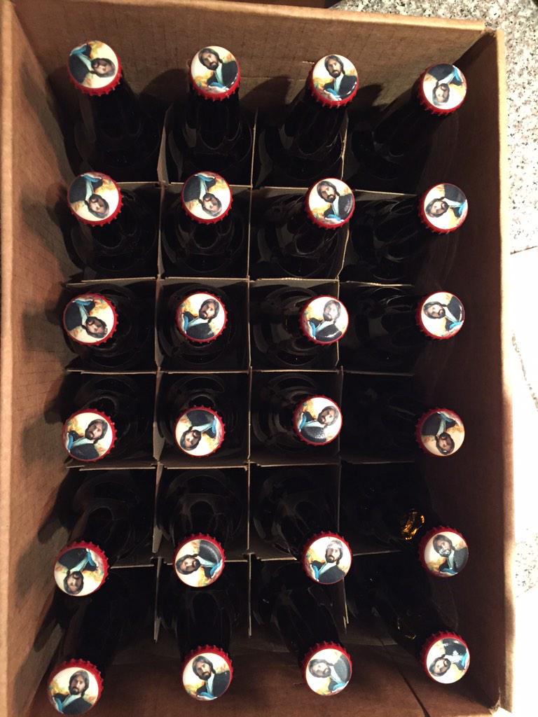 PalBrewing's tweet photo. 2014 Dan's Christmas Ale is now available.  Ready in time for the holiday! http://t.co/Del2dTIjAY