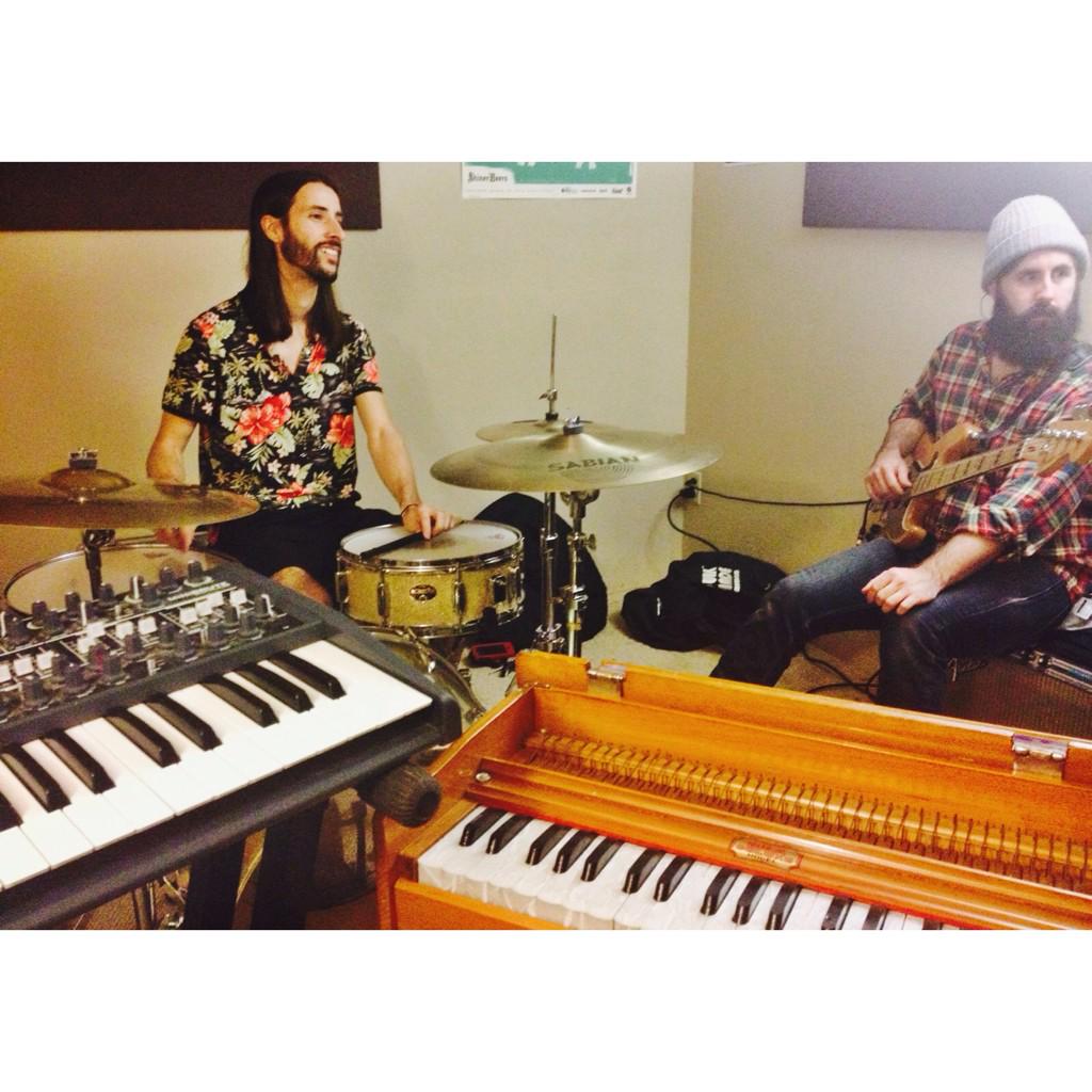 TheBreakingYard's tweet photo. Still writing, still learning. Still thinking of you! (Check out Mel's sweet station with the new analog synth ;) Xx http://t.co/JkNzZfRNna