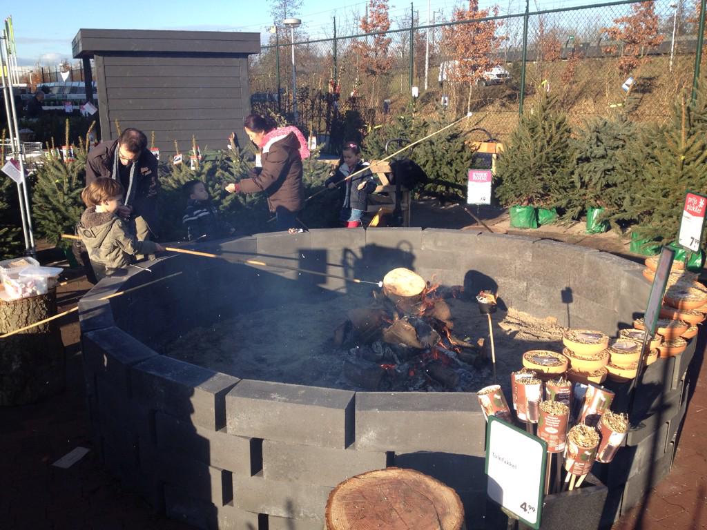 Het kampvuur brand weer bij intratuin Leidsche Rijn, kom je ook marshmallows bakken op het vuur?