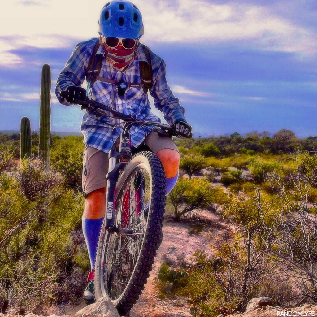 _randomlyfe_'s tweet photo. Good times at Tanque Verde Ranch. http://t.co/5TifGSCPzT
