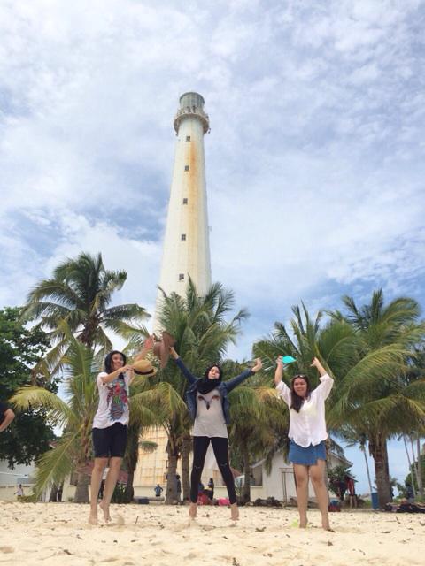 rurywindi's tweet photo. Happy holiday at mercusuar @samsung_ID #TabLiteFun http://t.co/i3lqBywODO