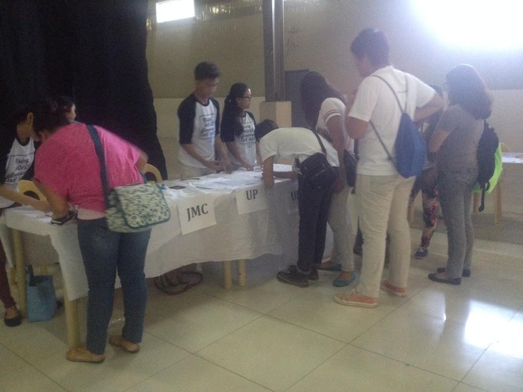 CMAD_Official's tweet photo. REGISTRATION
#CommVergence2014 http://t.co/lDVMHaaKsS