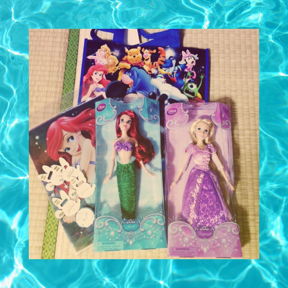 D__Princess_'s tweet photo. 修学旅行で買っちゃった😍💜
わたしの住んでる県にはストアないからここぞとばかりに奮発😤💓
ラプとアリエル買えて幸せ〜😍💕 http://t.co/qB3AjO6e53