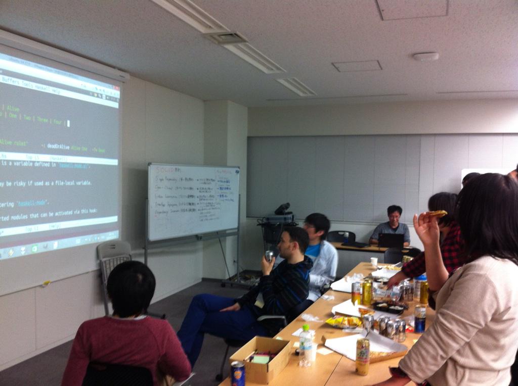 suls's tweet photo. Now: @ToshiManaPlus1 #Haskell #Coding #LightningTalk at #CodeRetreatSendai .. #HowAmazingIsThis ! Thanks http://t.co/T4O911t5nU