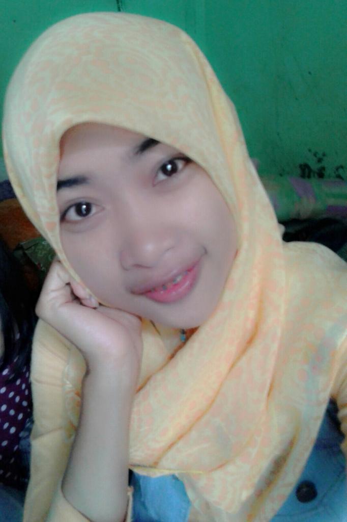 mayalieam75's tweet image. @SelfieJilbab hay cantiiikk :)