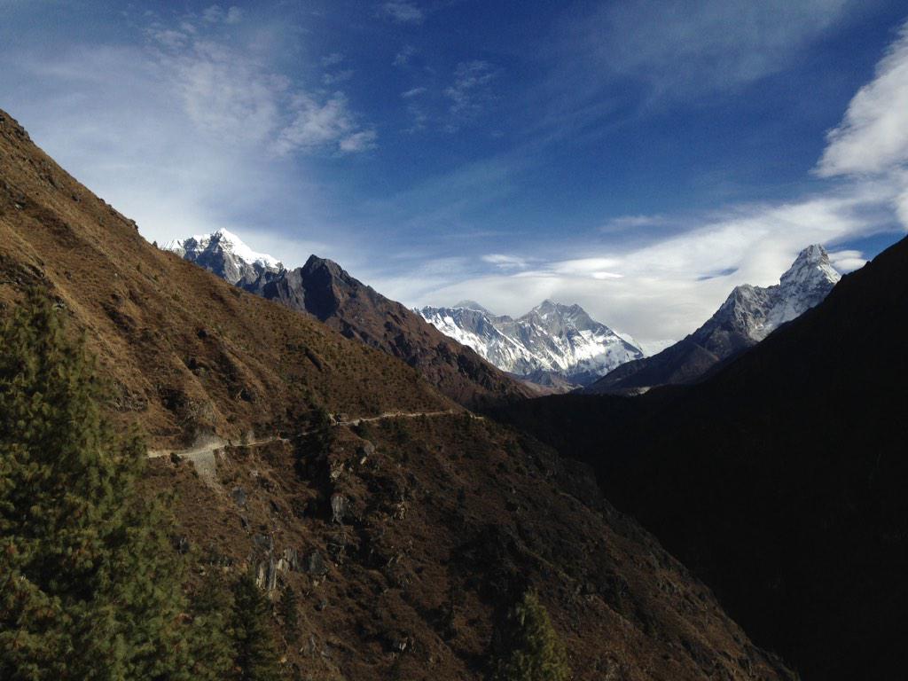 _nepal2014's tweet photo. We have Internet! Here's a pic from Thursday's trek #vicrumwearsacape #greatview http://t.co/GBu6nKq0o0