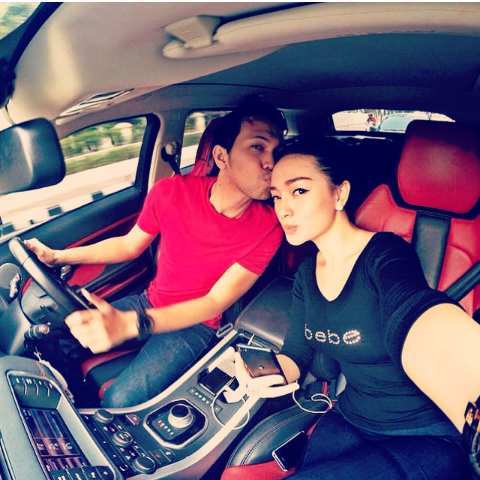 Itikers_KRW's tweet photo. Ada yg envy ga liatnya?? 😄😄😄😄 serasi yah mereka cc : @Zaskia_Gotix http://t.co/uE901tnCWi