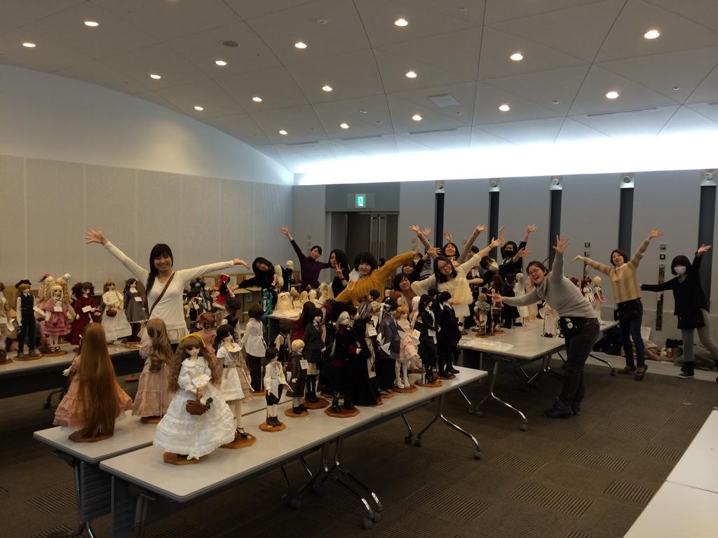 ボークス スーパードルフィー 公式 ビッグサイトでは ド企女の子チームがドルフィー達の立ち上げ作業の真っ最中 この後 男の子チームも合流して深夜0時から会場搬入開始です ドルパが近づいて来ましたよー では 次回レポート開始まで休憩です 後