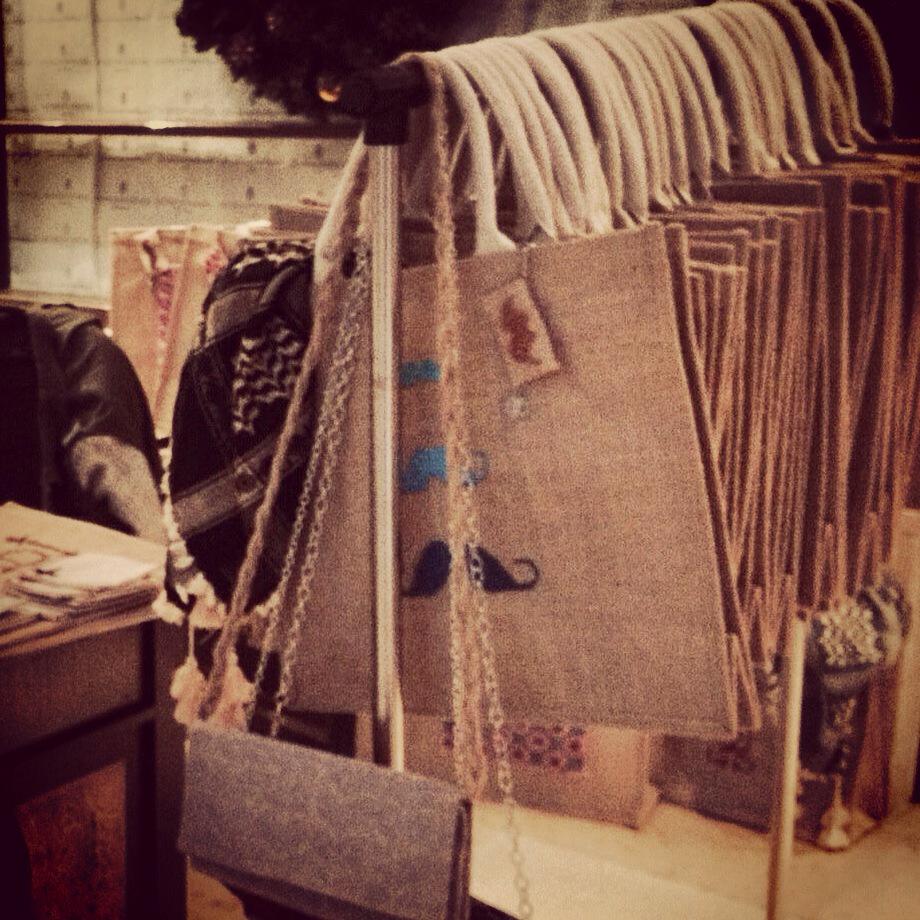 SepJordan's tweet photo. #sepjordan @ICJordanHotel Amman Interconti happy customers with #totes #clutches #kuffyehs &more. Tomorrow last day! http://t.co/fHUmkgkzpa