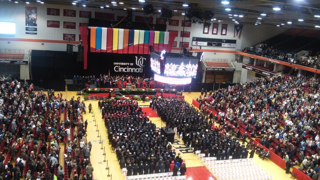 TNVaught's tweet photo. β@uofcincy: Congrats, #UCGrad14! #CincinnatiSmart #HottestCollegeInAmerica http://t.co/txPwzuD9cyβ