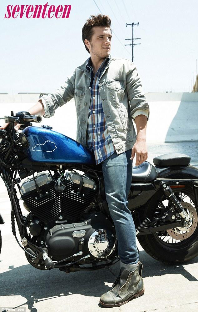 Bcttleup's tweet image. Josh + motorcycle = 😍😍😍😍
