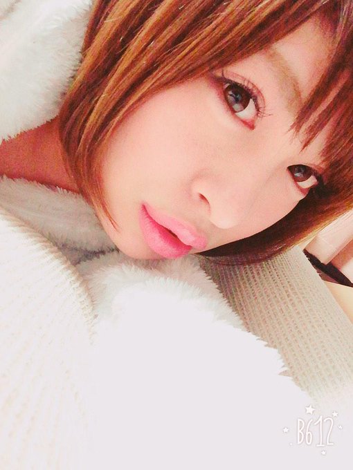 さむ。 コナンくんみてる、 http://t.co/Bo3Jr3PD6p