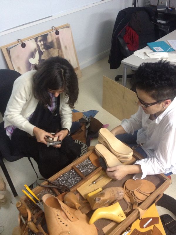 Este venres falamos da historia dos nosos zocos e o seu proceso de elaboración cos alumnos de @EsdemgaUvigo.