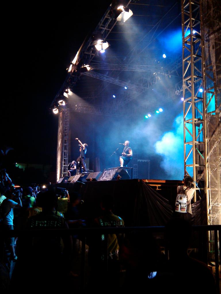 EYEFEELSIX tweet picture