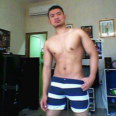 Per_Jaka1's tweet photo. Ayo cuci mata lagi...1 http://t.co/Hm9e6STNn7