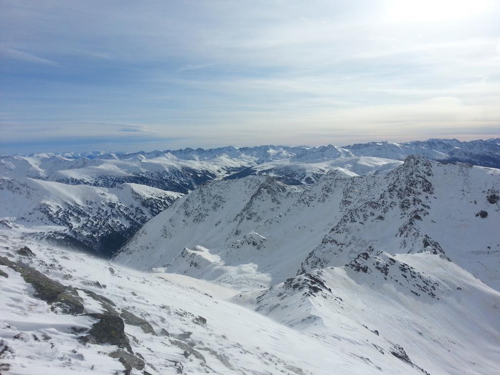 Gerard_Olm's tweet photo. #PaisatgedAndorra Pic de la Serrera. #skimo #ComadeRansol http://t.co/G9R2FS582z
