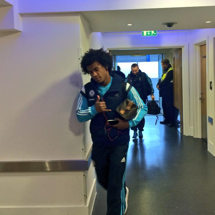 ChelseaFC's tweet photo. The #CFC team have arrived at Stamford Bridge... http://t.co/bXPmCw1lwi