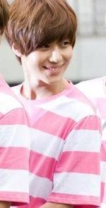 snvggIes's tweet photo. "@kibvmctn: @SUNGYEOLCTN I WANT SEX SEX SEX SEX SEX SEX." http://t.co/OsNmXyzaK1