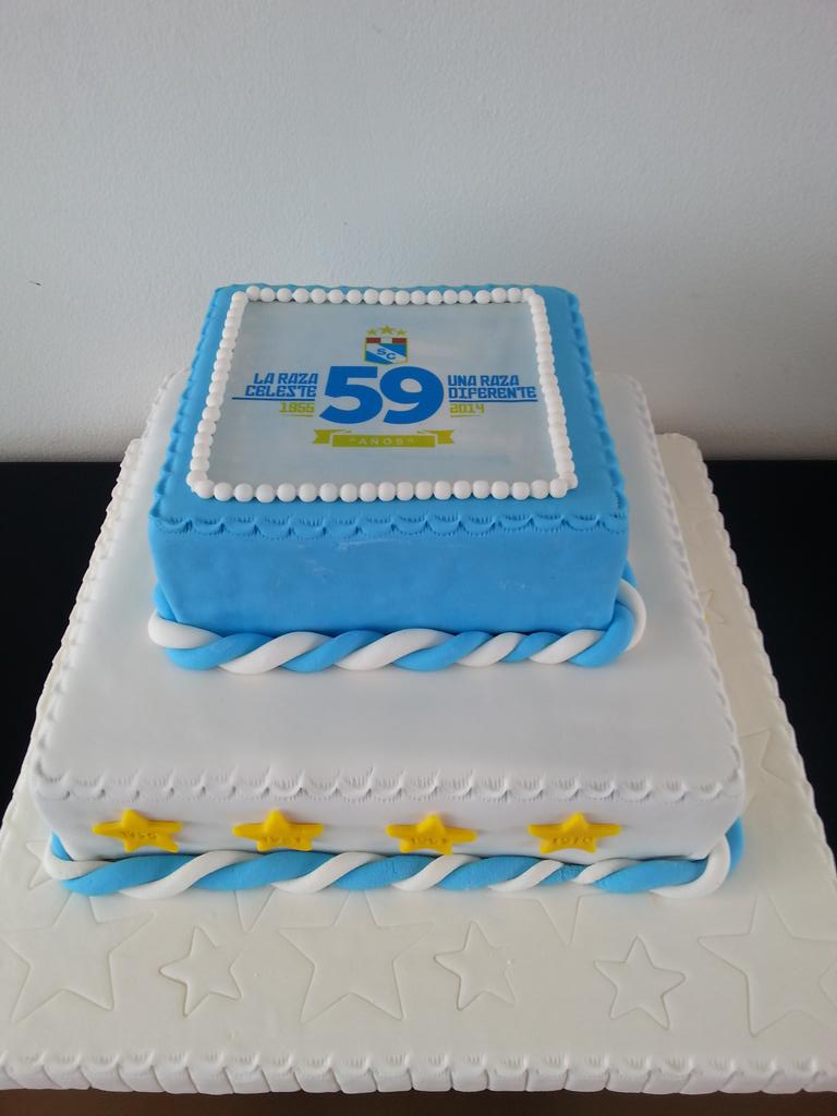 Feliz Aniversario querido Club Sporting Cristal!!!
59 años en busca de un fútbol mas digno y mejor para el Perú.