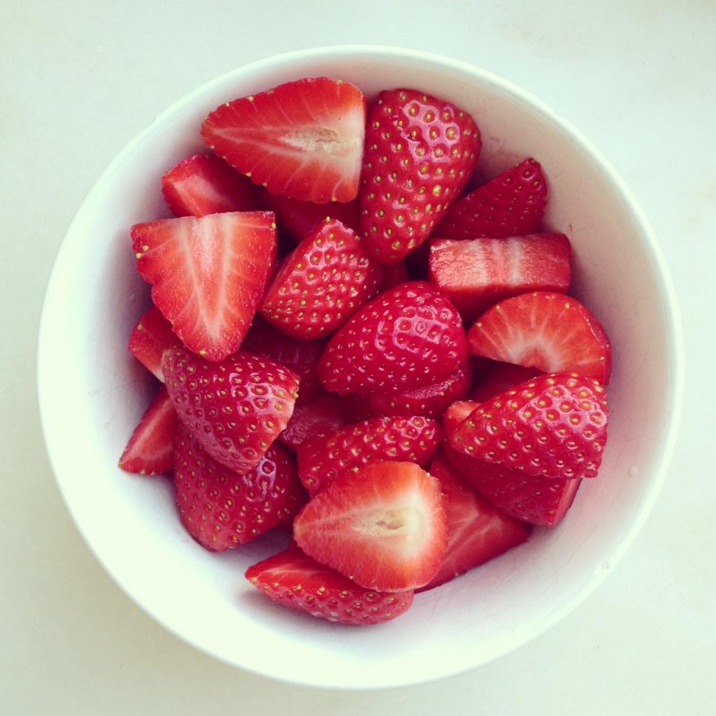 powoddousmiechu's tweet photo. Truskawkiiii :) http://t.co/50l3ixD0QP