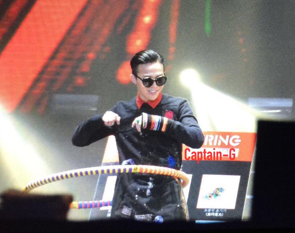 [13/12/14][Pho] GD, Taeyang và Seungri @ Fanmeeting tại Vũ Hán, TQ B4vb2OnCcAAfaAb