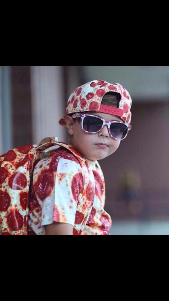 A_southfield's tweet photo. @Caspar_Lee emma lee's future brother :) http://t.co/MnkTlf3MU1