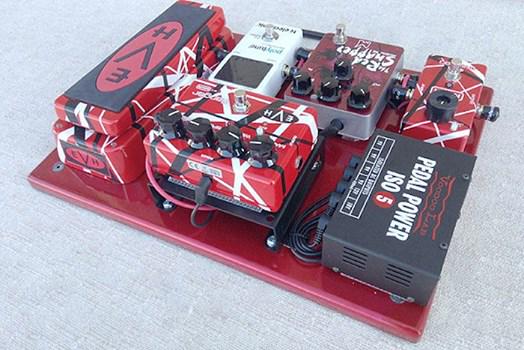 premierguitar's tweet photo. How to ensure your board's power supply minimizes noise and maximizes tone: http://t.co/0EYR9NP4lW #PedalProjects http://t.co/FxSV3Nw7Qm